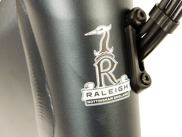 Raleigh Motus Grand Tour Hub Gear Cross Bar - Black - Image 3